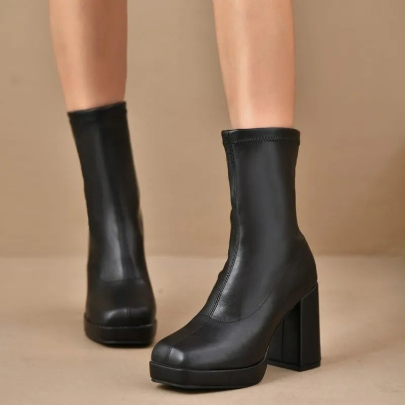 מגפיים דגם מיכל