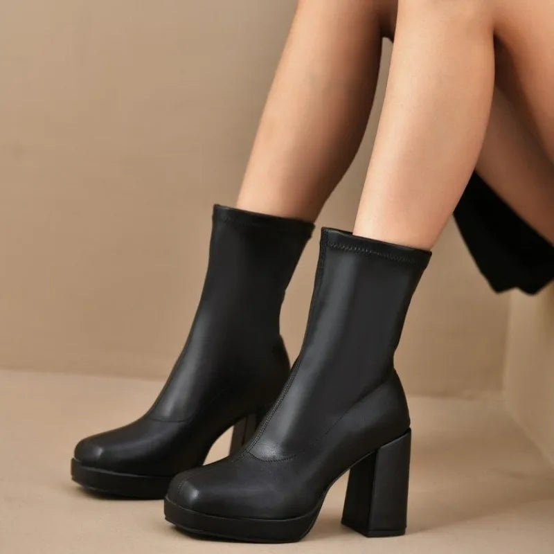 מגפיים דגם מיכל